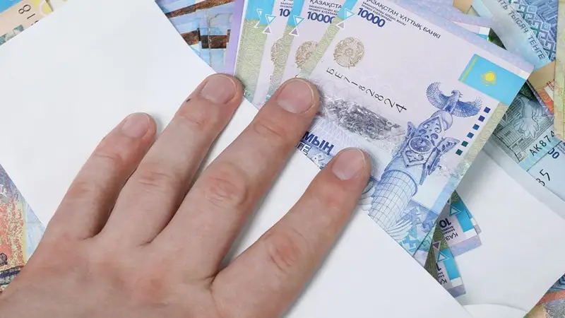 Тараз қалалық сотының төрағасы пара алды деген күдікке ілінді  
