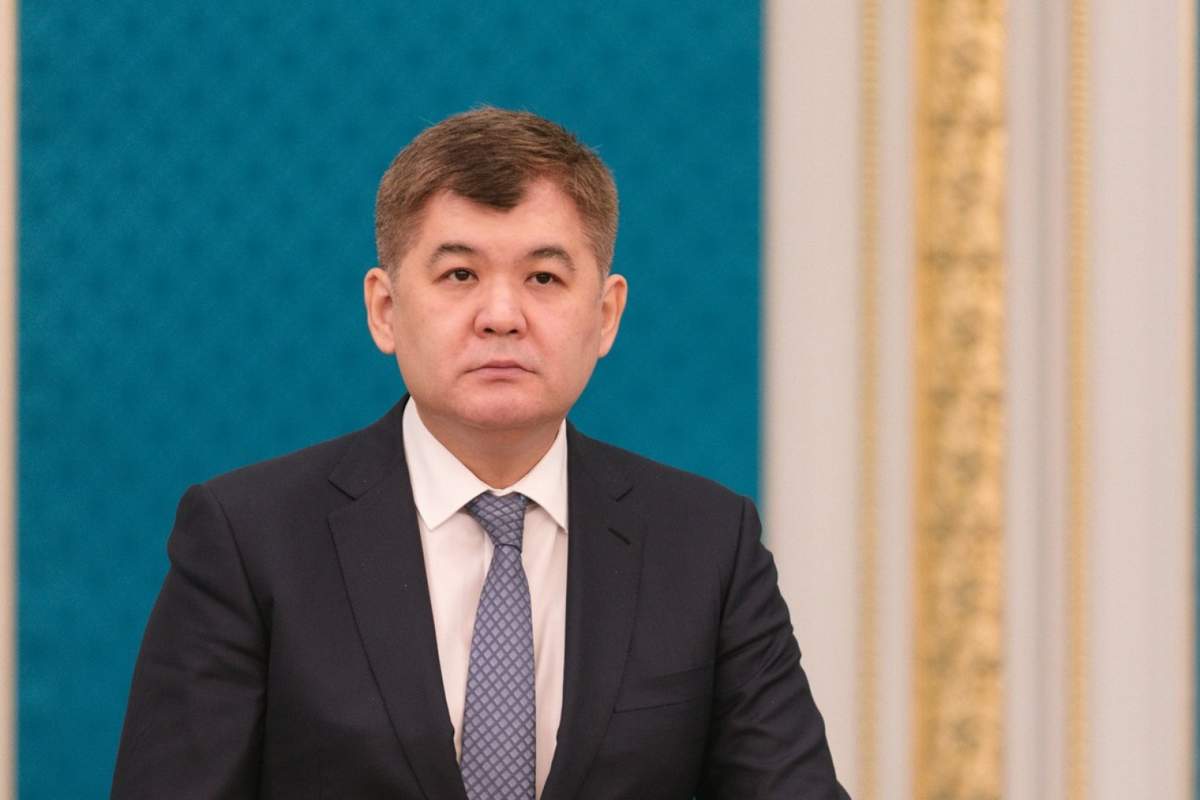 Министр Біртанов өзіне хат жазған оқушыға уәде берді