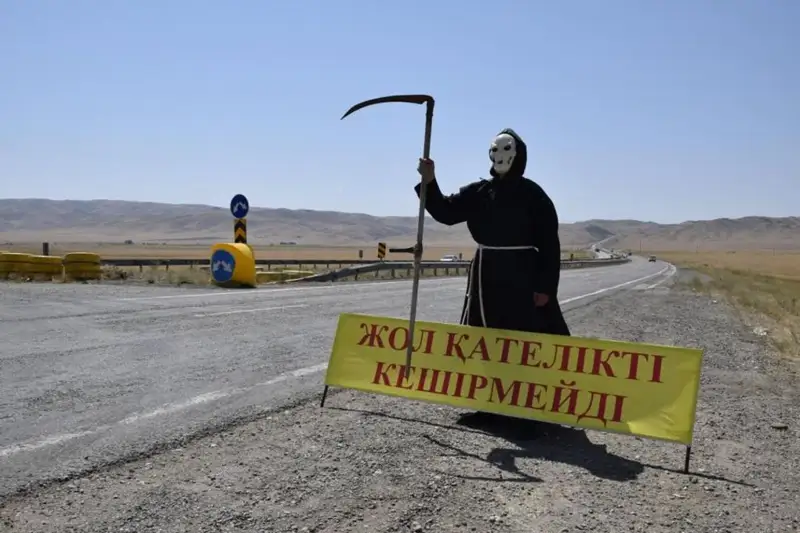 Жамбыл полицейлері жүргізушілерді неге қорқытты?