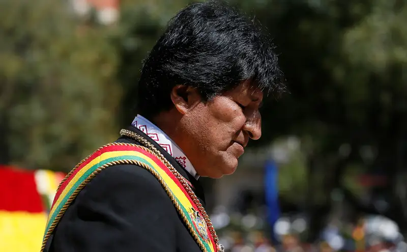 Эво Моралес елден кетті