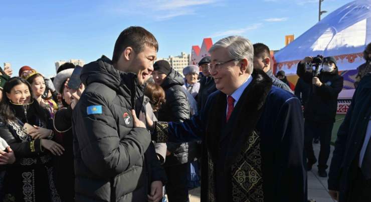 Тоқаев пен Рахмонов Астанадағы Наурыз мерекесінде кездесті