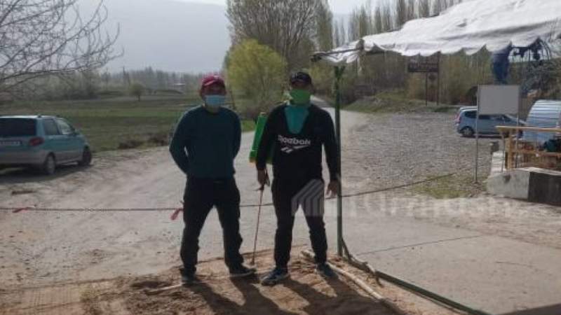 Қырғызстанда ауылдық тұрғындар қалалықтарды кіргізбей жатыр