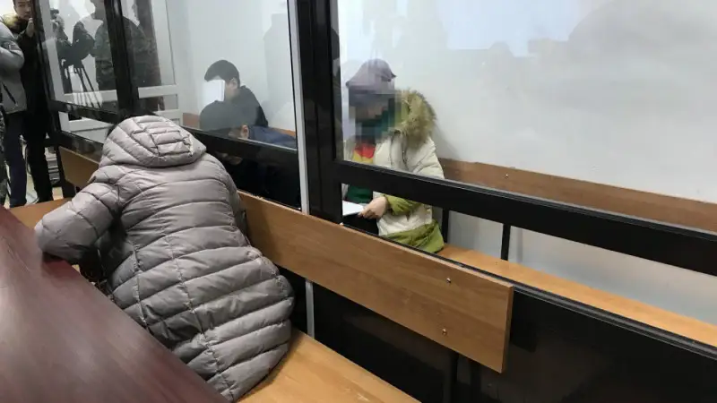 Денис Теннің өліміне қатысы бар сотталушы Жанар Толыбаева бостандыққа шықты 