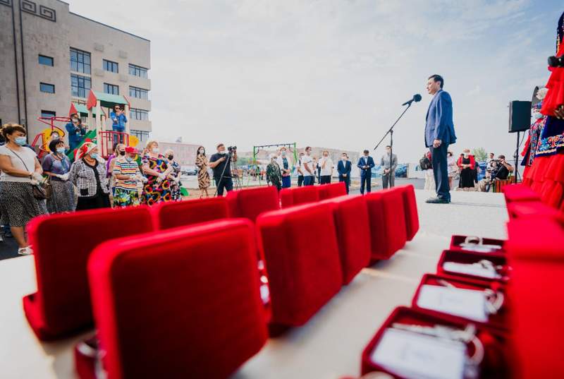 Нұр-Сұлтанда отбасыларға пәтер кілті табысталды