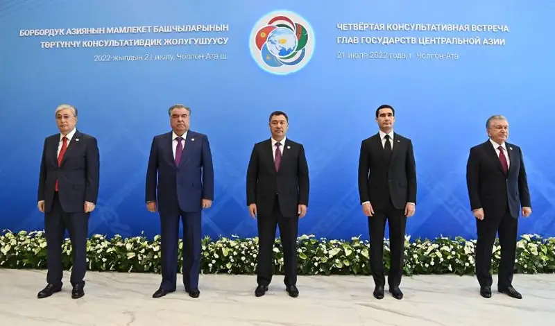 Қарлығаш Нұғманова: Әзірге біртұтас экономикалық және саяси кеңістік құрудың аулы алыс