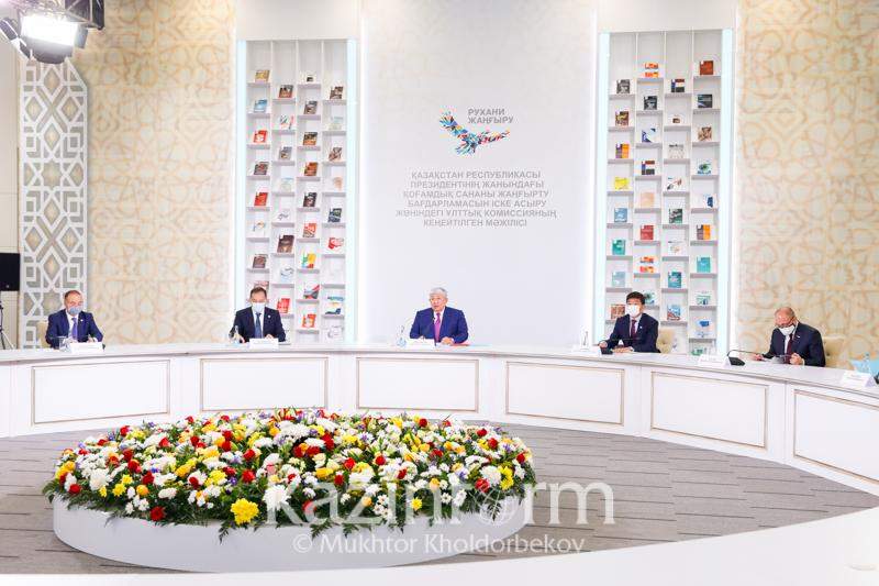 Қырымбек Көшербаев: «100 жаңа оқулық» жобасы қазақ тілінің ғылыми әлеуетін арттырды  