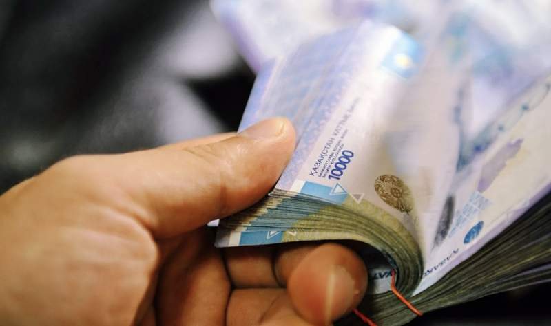 Ақмола облысында мектеп ғимаратын жөндеуге бөлінген ақшаны жымқырғандар 7 жылға сотталды