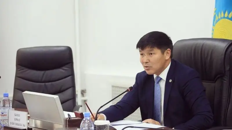 «Кәсіпкерлерге қысым көрсетті»: Талдықорған қаласының әкіміне 200-ден астам адам арыз жазған