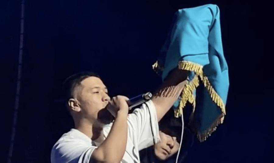 Ішіп алдым малға ұқсап: Shiza халықтан рэп арқылы кешірім сұрады