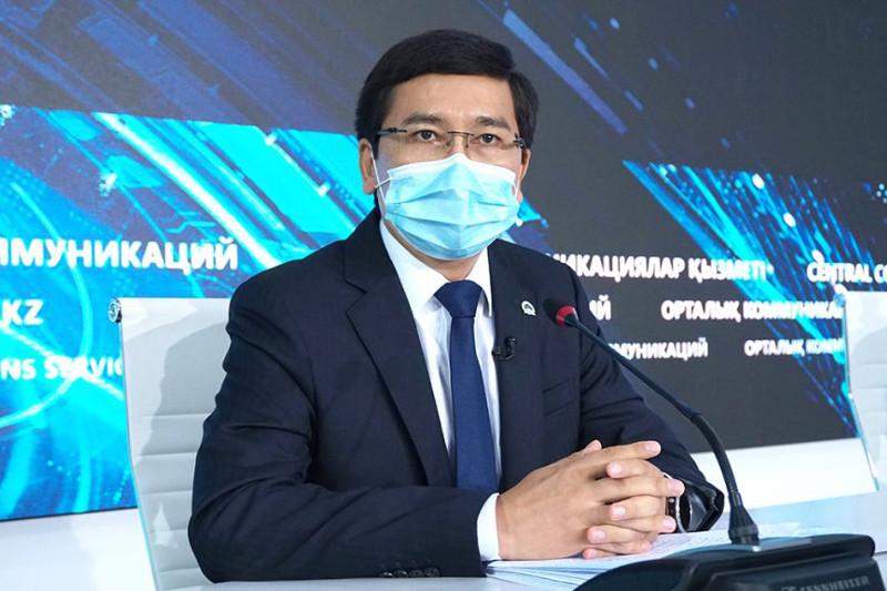 Асхат Аймағамбетов  вакцинаға қатысты мұғалімдерге үндеу жасады  