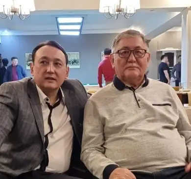 «Рысбек СӘРСЕНБАЙҰЛЫ – бірегей тұлға»: Қайрат НҰРҚАДІЛОВ сайлауға түсуден бас тартты