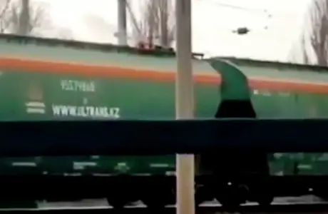Таразда пойыздың үстінде селфи жасамақшы болған жасөспірім мерт болды (видео)