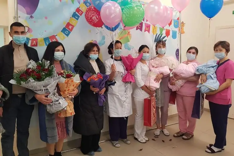 Ақтауда төртем туған келіншек перзентханадан шықты