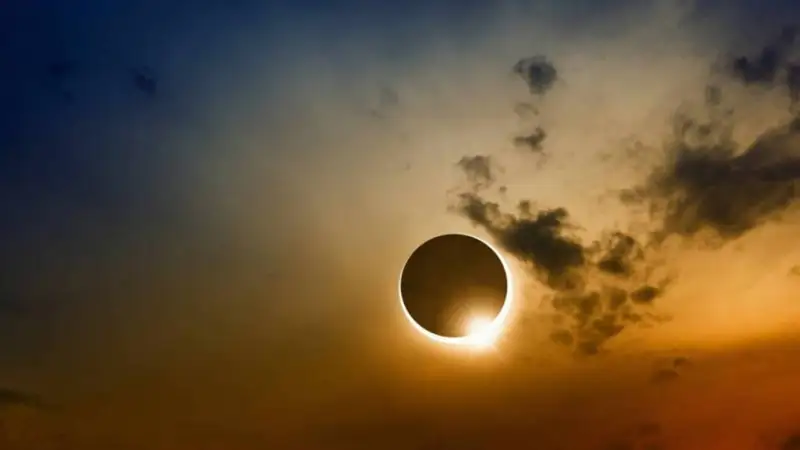 Бүгін Күн тұтылады. Астролог мұндайда не істеу керектігін айтты