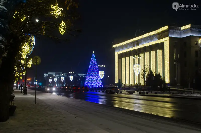 Алматы бюджетінен Жаңа жылдық шыршаға қаражат бөлінбейді