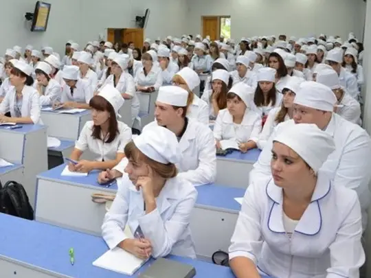 Украина індетпен күреске студенттерді тартты