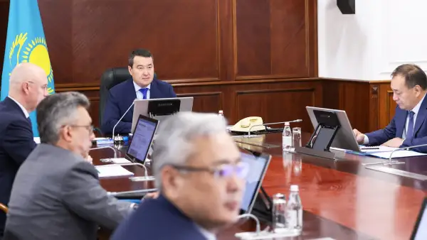 Әлихан Смайылов БАҚ туралы жаңа заңды кеңінен талқылауды тапсырды