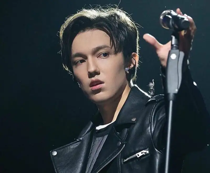 Димаш Құдайберген туған күнінде отбасылық ерекше видеоларын жариялады 