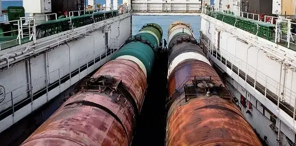 Шекарашылар Ресейге контрабандалық жолмен жанармай тасымалдамақ болғандардың жолын кесті