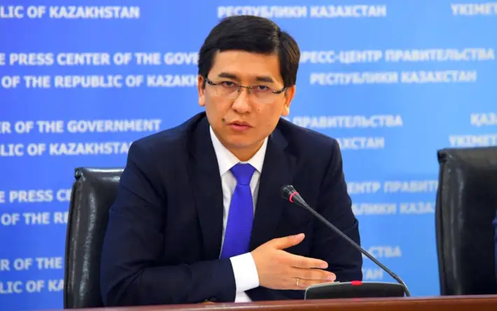 Асхат Аймағамбетов Ғылым күнімен құттықтады 