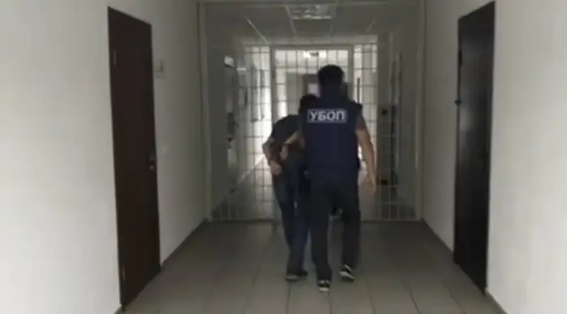 Ақмолалық тұрғын ардагерден ақша бопсалады деген күдікке ілінді