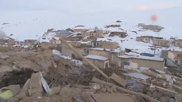 Жер сілкінісінен 70-тен аса адам зардап шекті