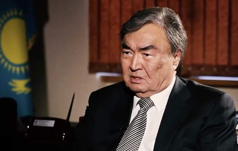 Олжас Сүлейменов «Қазақстан халық конгресі» партиясының төрағасы болып сайланды