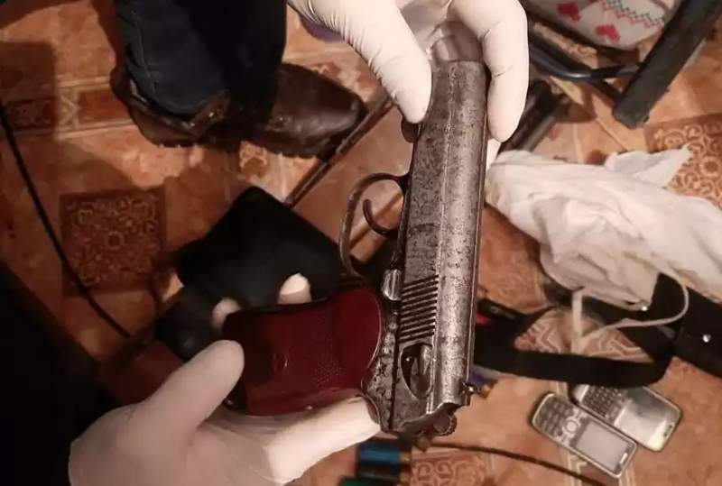 Ақтөбеде деструктивті діни ағым өкілінен қару-жарақ тәркіленді