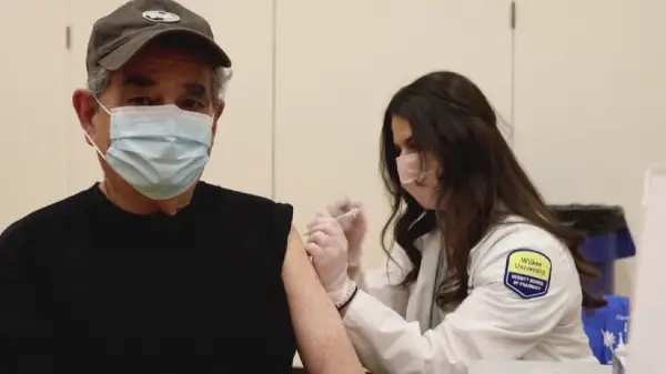 Байден халықты вакциналау науқанына кіріспек 