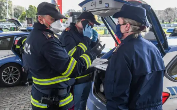 Францияда 600 әскери коронавирус жұқтырған