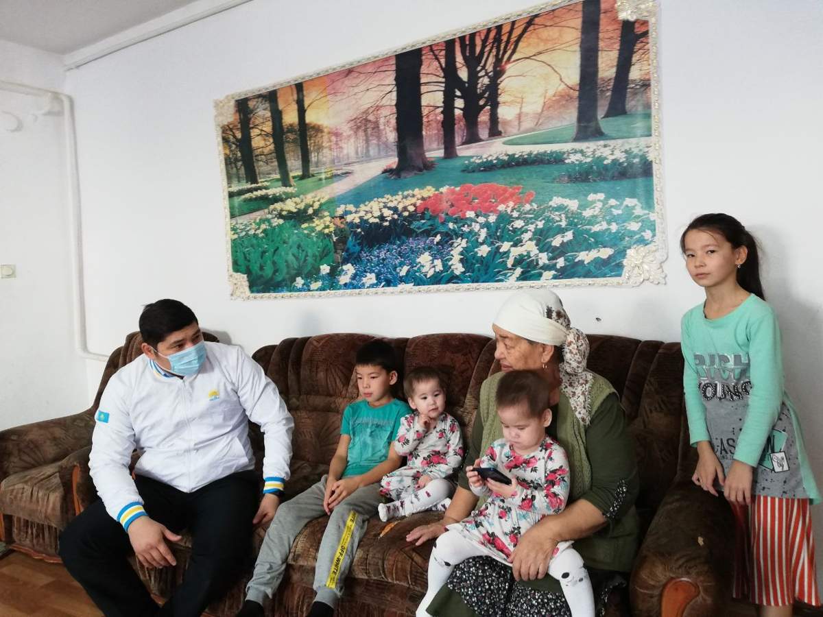 «Nur Otan» партиясы жанды үгіт-насихат жұмыстарын жүргізуде