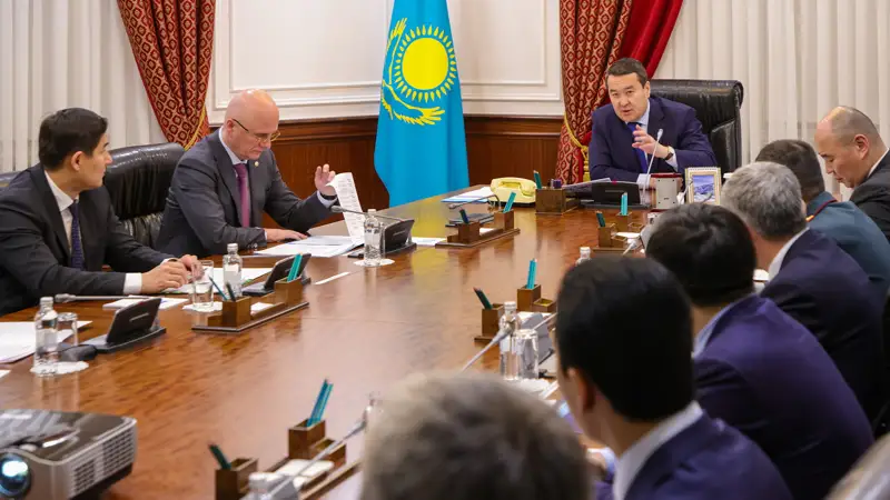 Әлихан Смайылов Qarmet бойынша өзекті мәселелерге қатысты қажетті шешімдерді бір аптада қабылдауды тапсырды