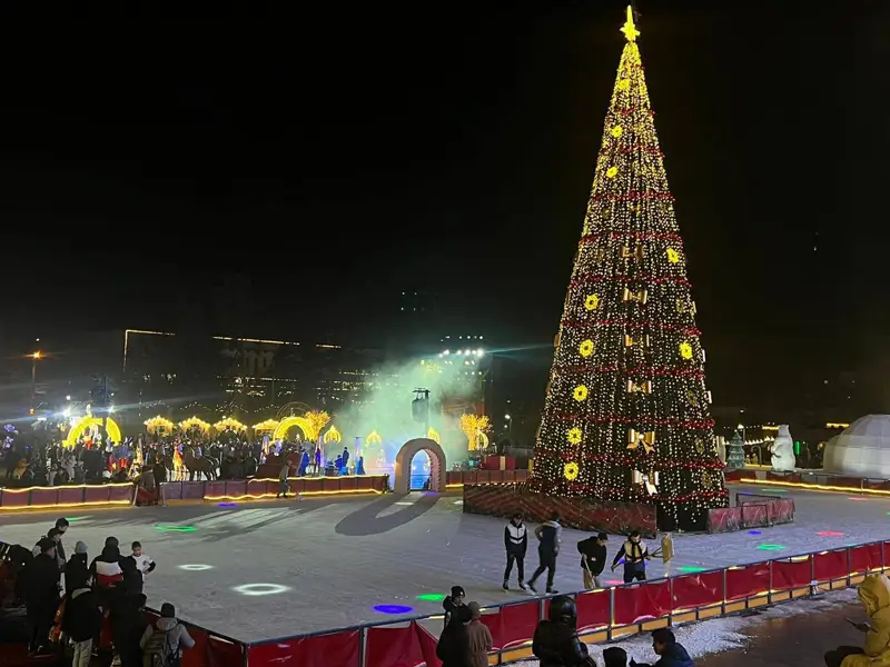 Алматыда он екі мұз айдыны жұмыс істеп тұр