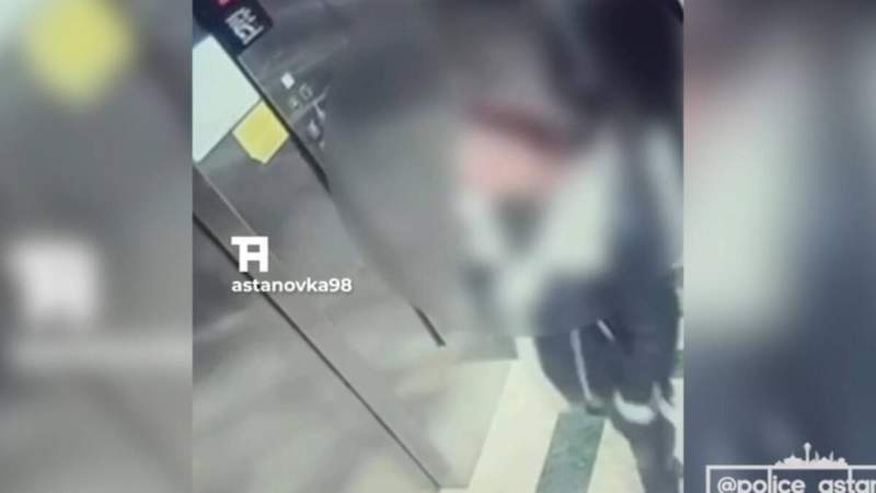 Тұрғын үй лифтісінде бұзақылық жасаған әйел анықталды  