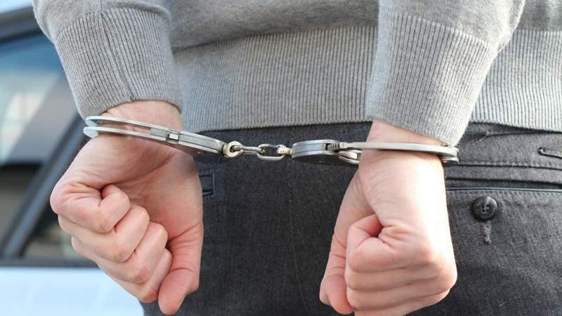 ер адам танысының ақшасын онлайн казиноға салып жіберген
