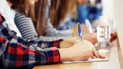 Студенттер