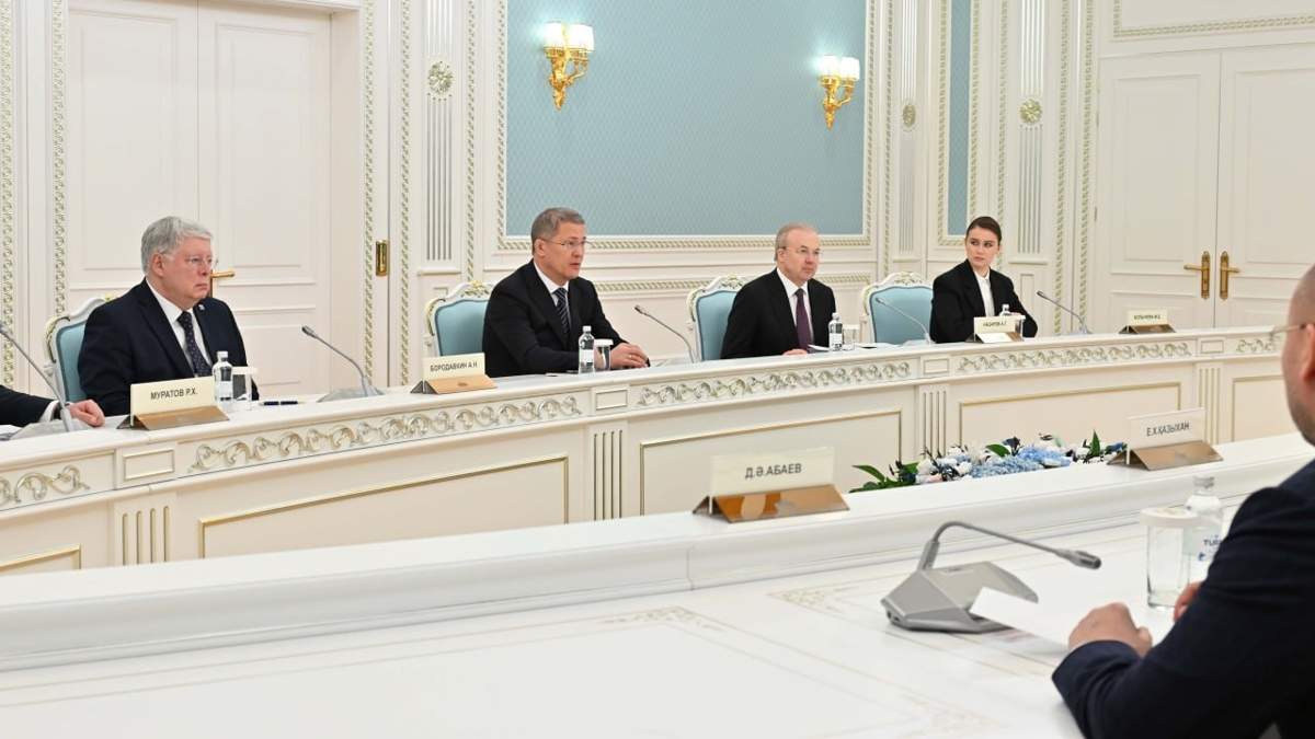 Радий Хабиров