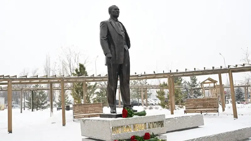 Мұстафа Кемал Ататүрік