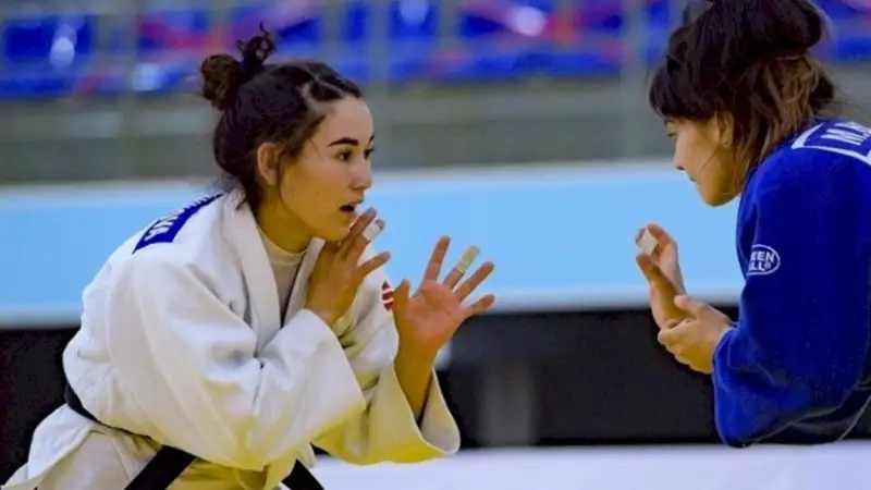 Абиба Әбужақынова