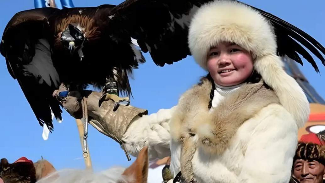 бүркітші Айжолпан