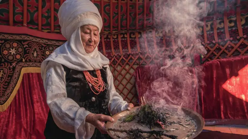 Адыраспенмен аластау