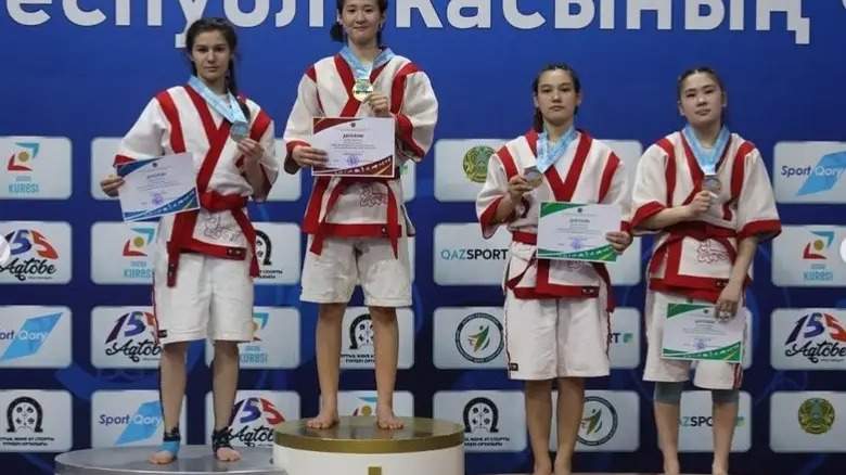 Қазақ күресінен ҚР чемпионаты: Екінші жарыс күні кім жеңімпаз атанды