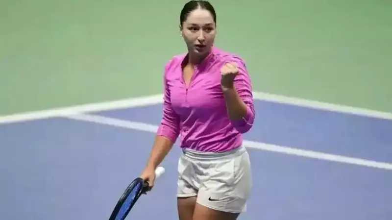  Гөзал Айнитдинова 