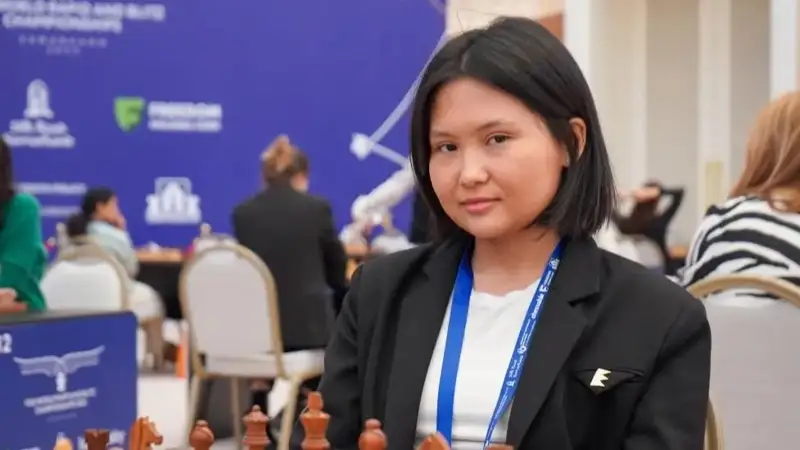 Бибісара Асаубаева 