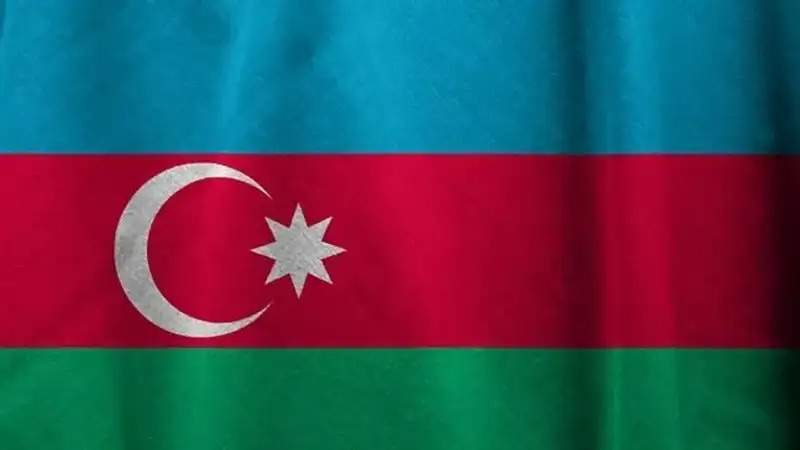азер