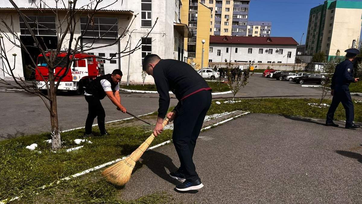 Өрт сөндірушілер