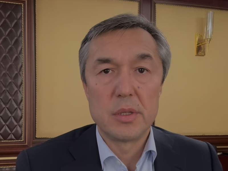 Баталов