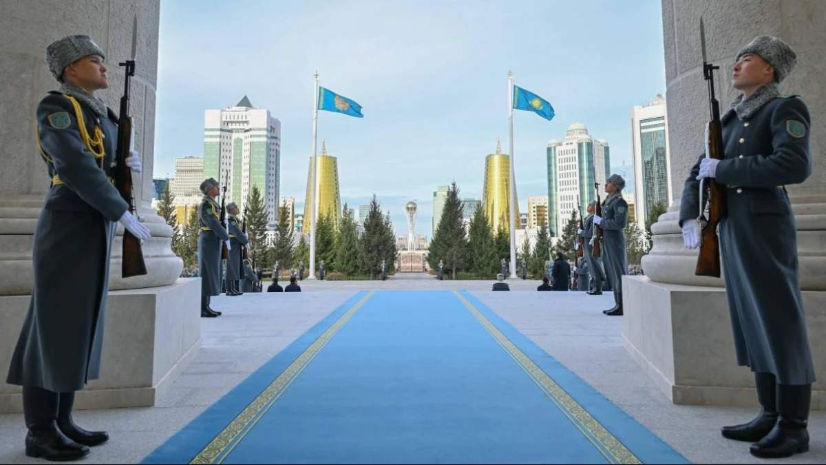 Басшы