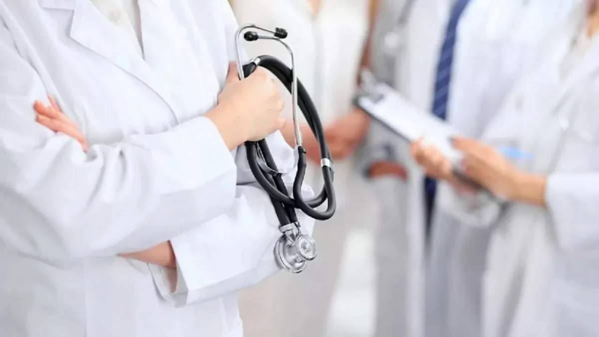 Вероника Регалмен порно көру Марика Фрусионың кеудесі