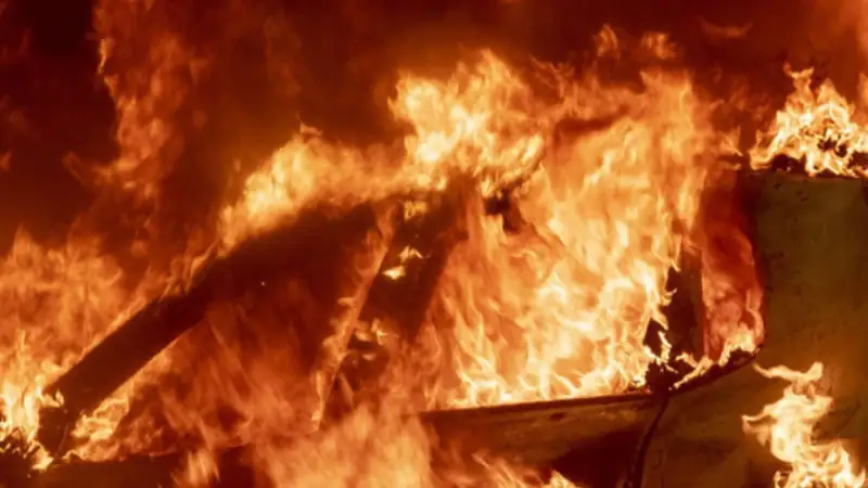 Көлік өртенді